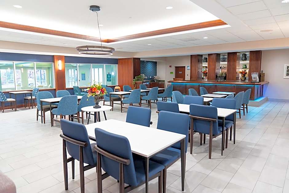 La Quinta Inn & Suites by Wyndham Bannockburn-Deerfield