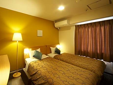 Twin Room - Non-Smoking - Late Check out 11:00 with 1 day train ticket for Minatomirai Line