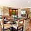 Ogunquit River Inn & Suites