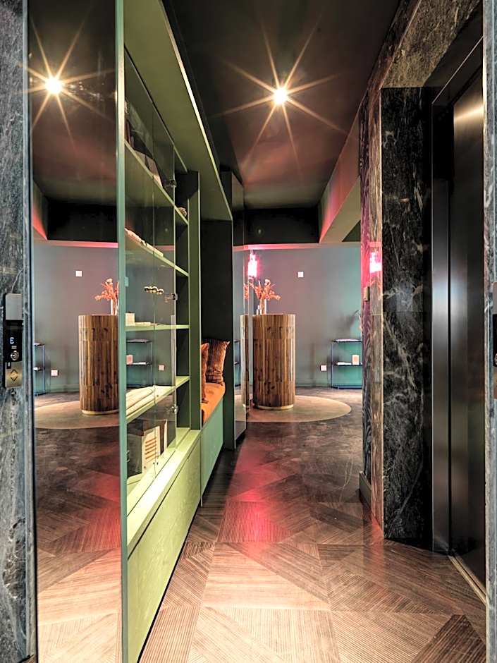 LIV URBAN Suites