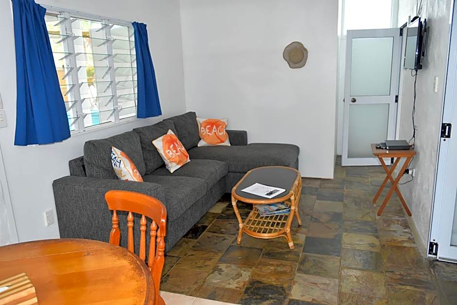 White House Apartments