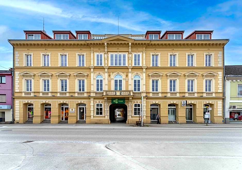 eee Hotel Perg