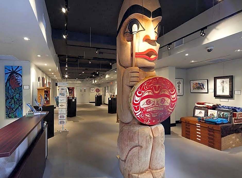 Skwachays Lodge