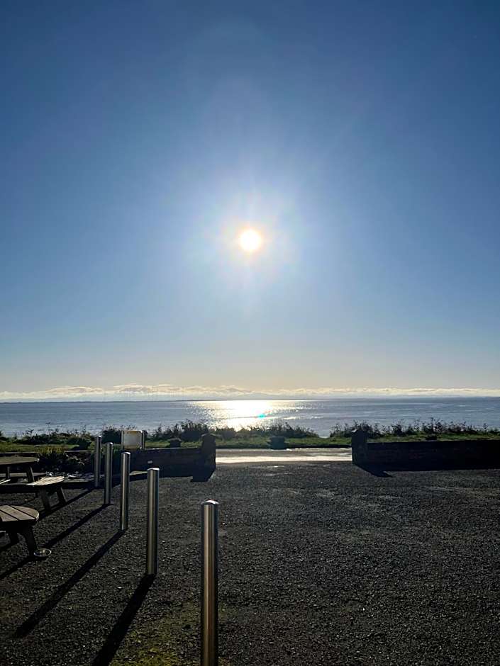 The Powfoot Hotel, Annan