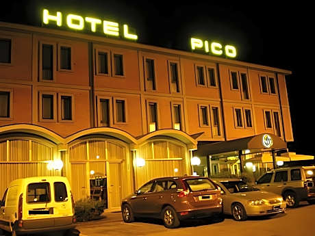 Hotel Pico