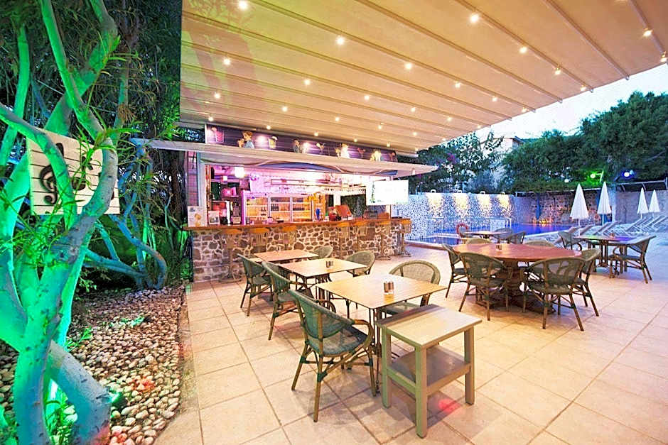 Tonoz Beach Hotel