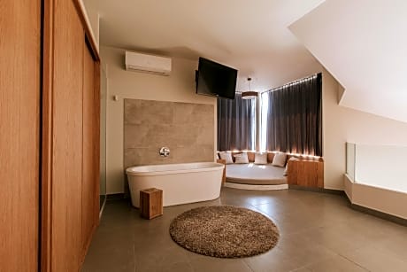 King Panoramic Suite Sea View