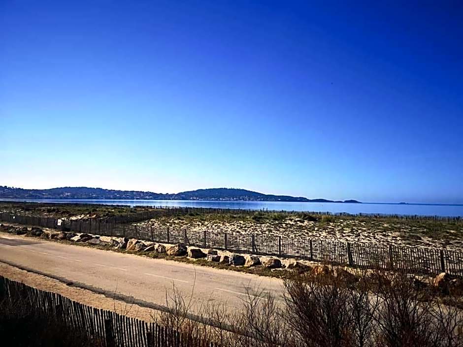 Hôtel Almanarre Plage - Hôtel Eco-Responsable face à la mer