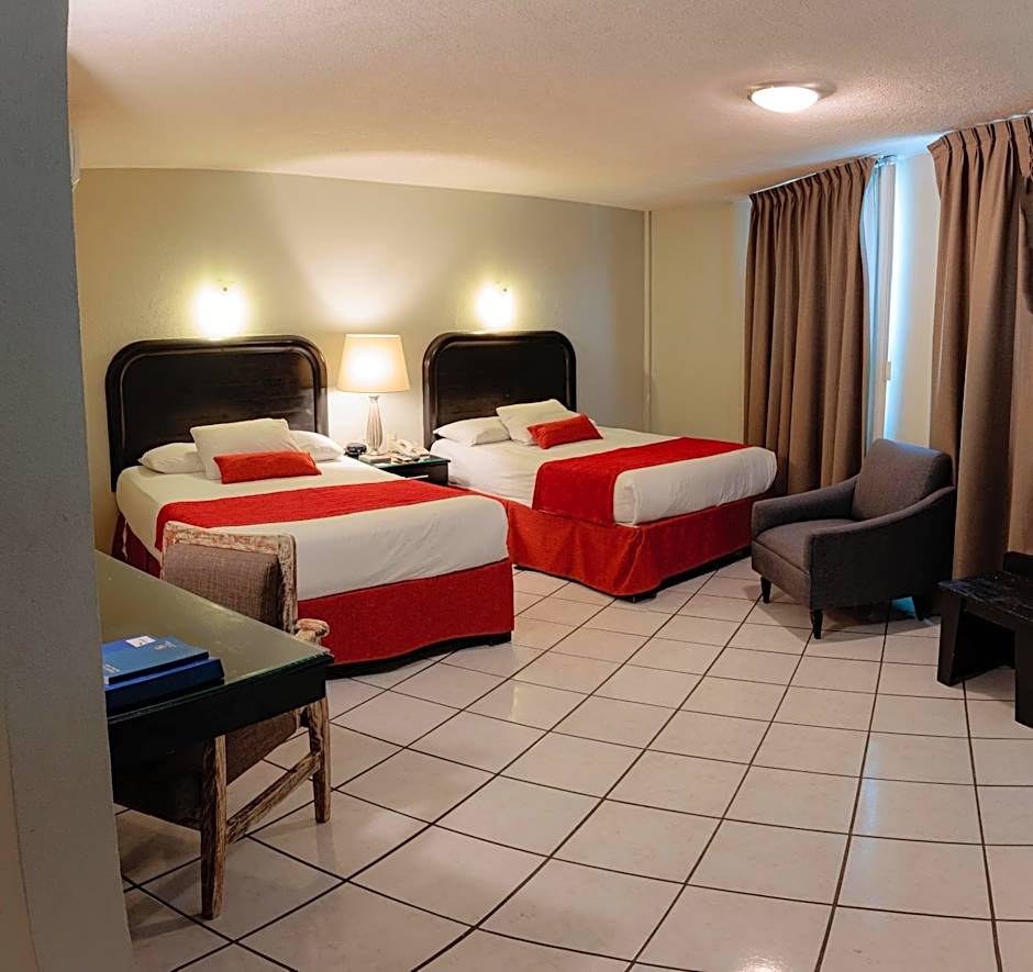 Howard Johnson Leon Avenida