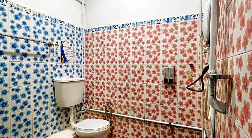 OYO 89782 Ranau City Inn