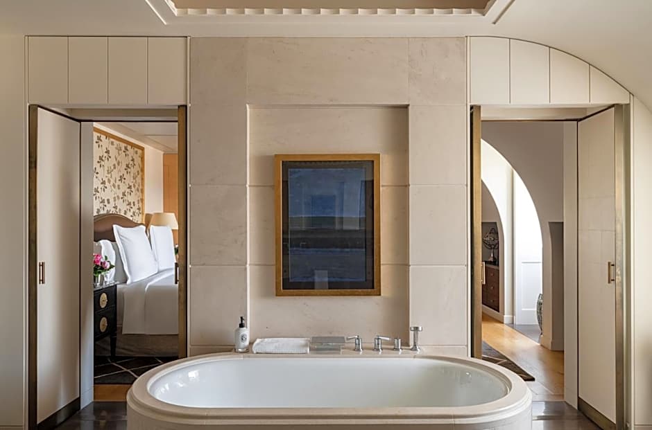 Four Seasons Hotel Des Bergues Geneva