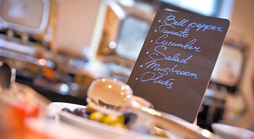 Ramada Hotel & Suites by Wyndham Yerevan