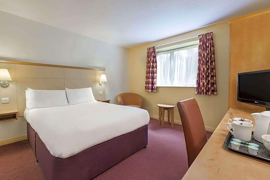 Days Inn Winchester M3