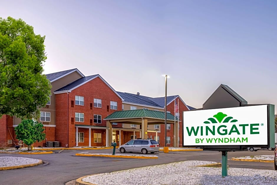 Wingate by Wyndham Waldorf/Washington DC Area