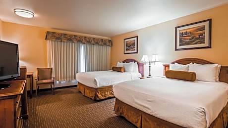 Queen Room with Two Queen Beds
