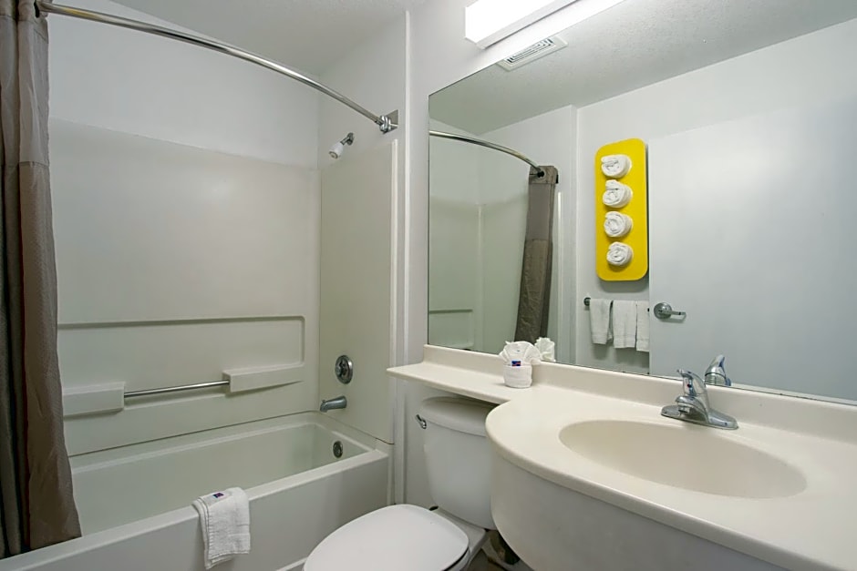 Motel 6-El Paso, TX - Southeast