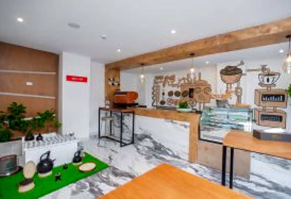 Vibes Hotel and Spa