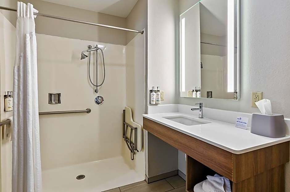 Holiday Inn Express & Suites Wytheville By IHG