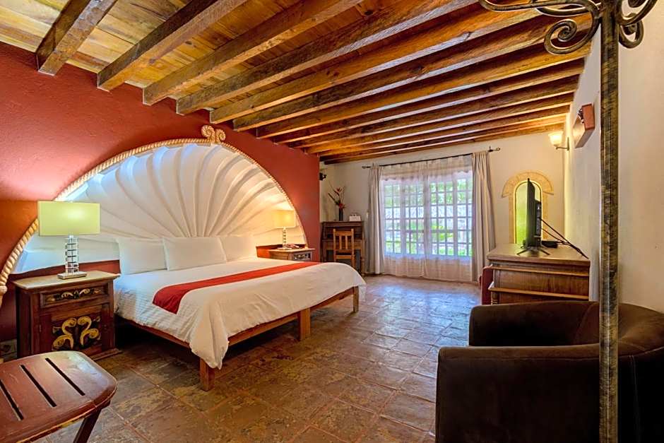 Atotonilco Hotel & Club