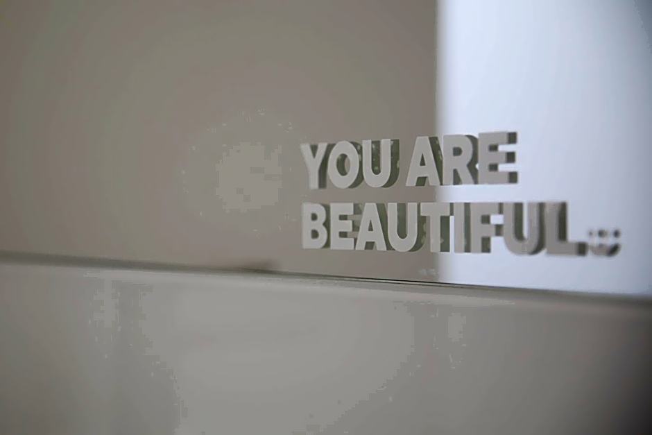 Abode Mooloolaba, Backpackers & Motel rooms