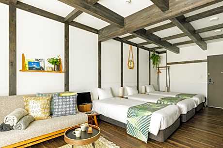 Deluxe Quadruple Room