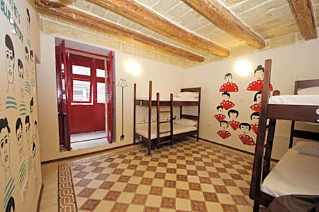 Dormitory shared hostel by Vallettastay