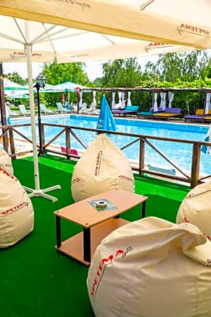 Комплекс Тракийски стан