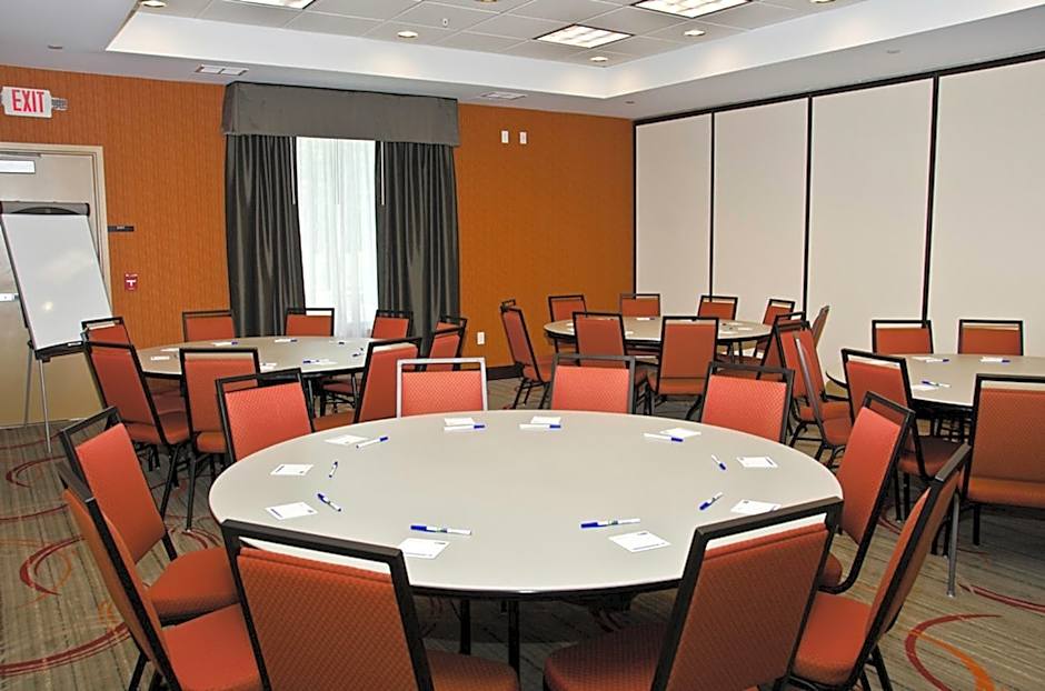 Holiday Inn Express & Suites Columbus-Easton Area By IHG