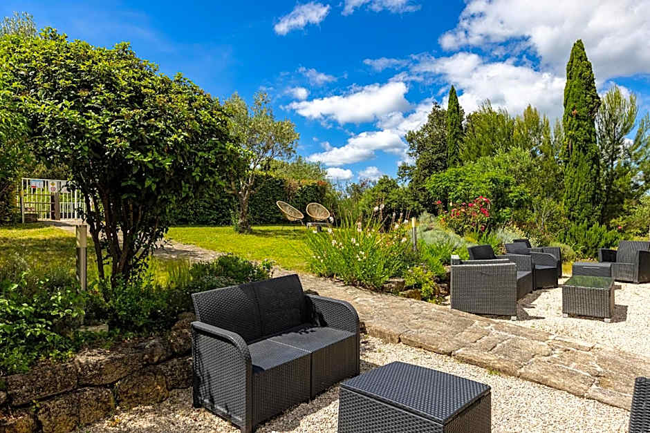 Hotel Restaurant Le Gardon - Pont du Gard