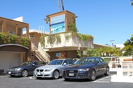 Pacific Edge Hotel