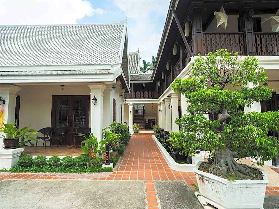 Houngvilai Hotel