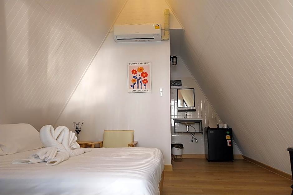 It my life cafe x camp