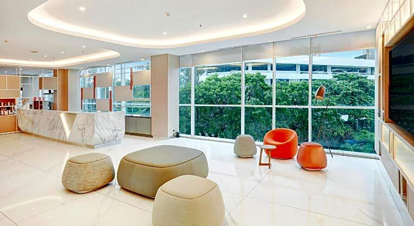 HARRIS Hotel & Conventions Bundaran Satelit Surabaya