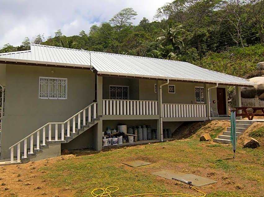 Surfers Beach Self Catering Chalets