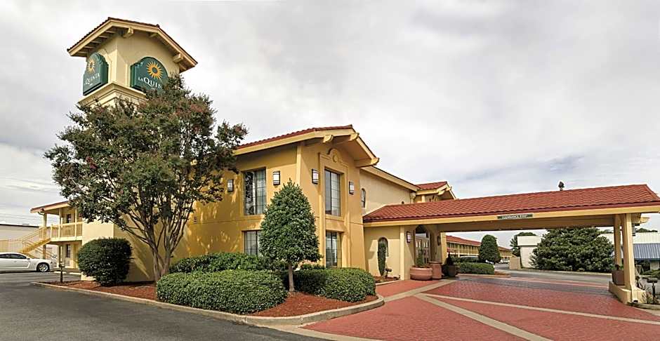 Baymont by Wyndham Greenville Woodruff Rd