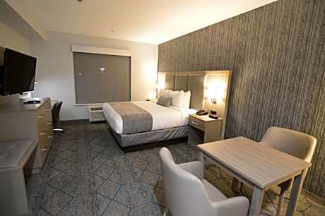 King Rom with Kitchenette