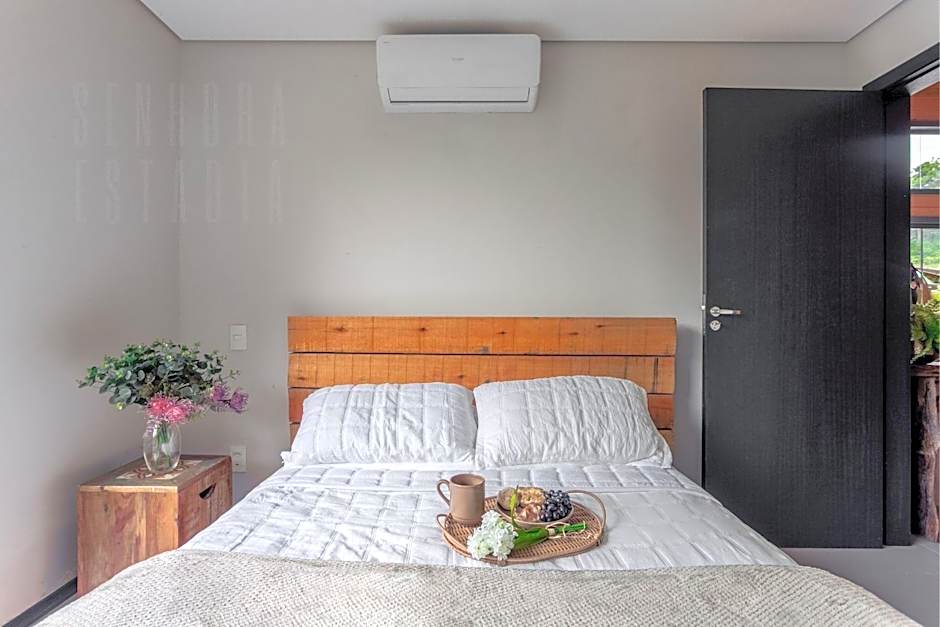 Lakeside Cabin - Villas Mornas: Nature, Jacuzzi