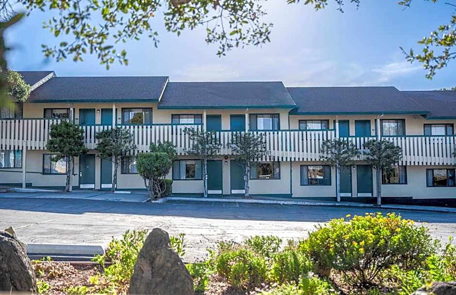 Scottish Fairway Inn