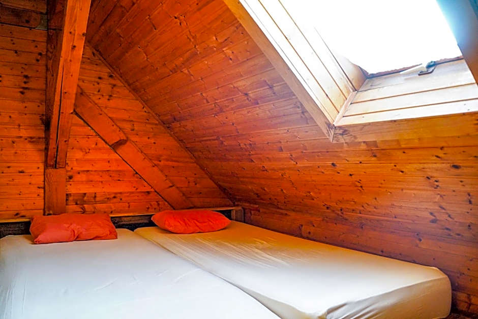 Planinarski dom ''Bijele stijene'' Mountain lodge