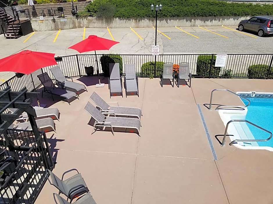 Osoyoos Lakeview Inn & Suites