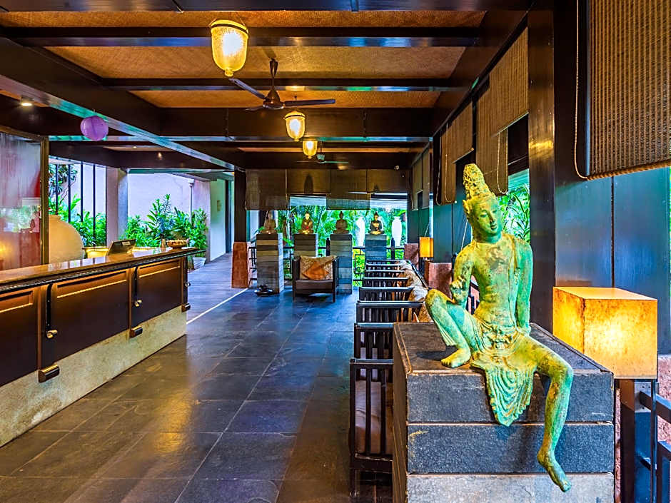 O Hotel Goa, Candolim Beach