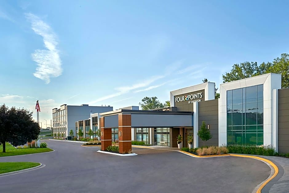 Four Points by Sheraton Point Edward Sarnia