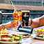 Hotel Pickwick and Pub "the room with a view"
