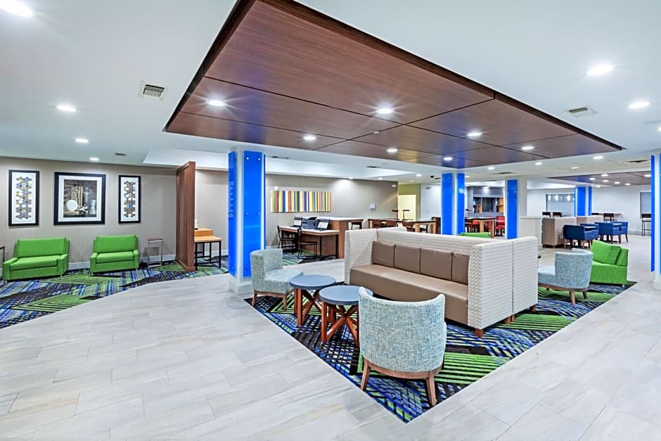 Holiday Inn Express & Suites Longview South I-20, an IHG Hotel