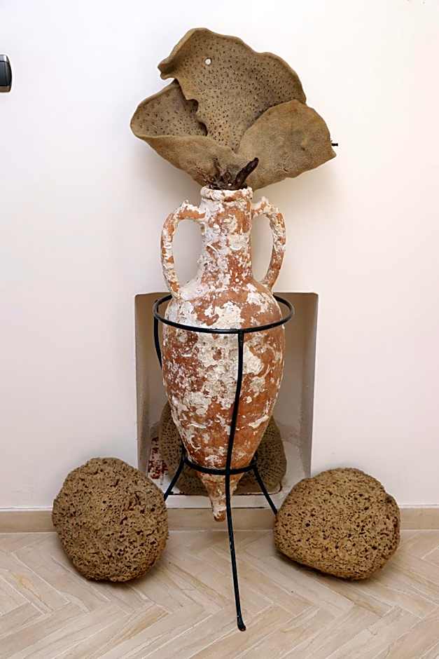 Grace Hotel & Studios