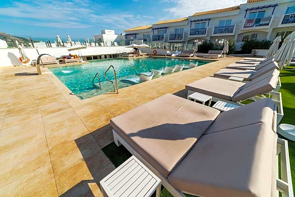 Parque Nereida Suites Hotel