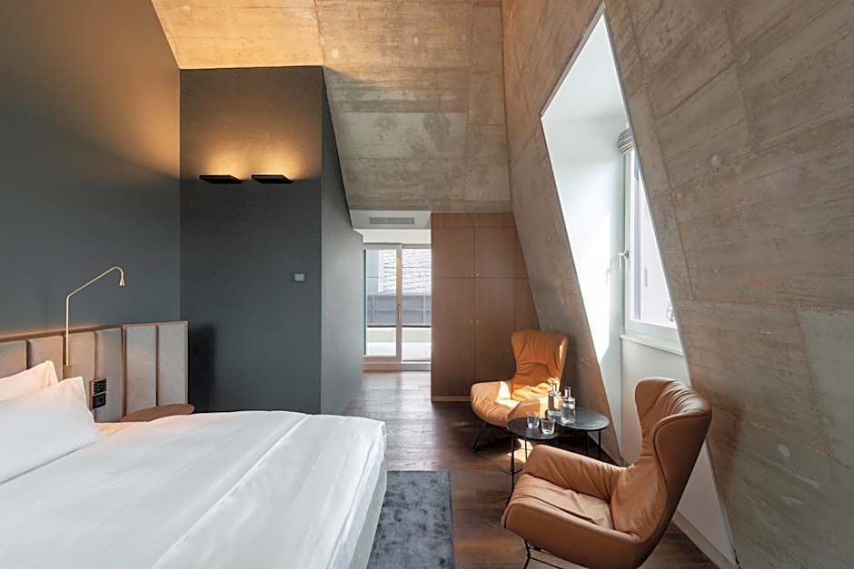 Legend Hotel