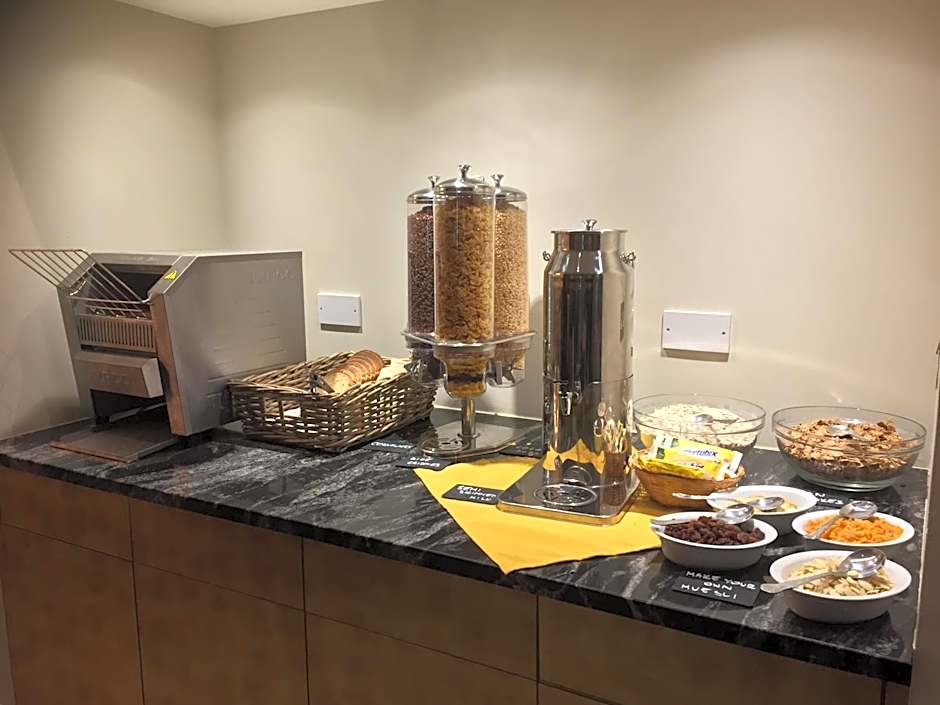 Burlington Hotel, Premier Collection