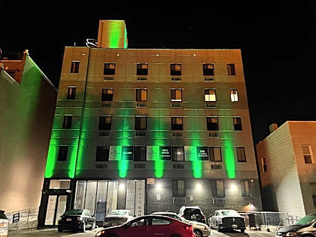 King Hotel Brooklyn Sunset Park