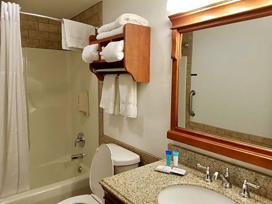 Black Hawk Motel & Suites